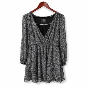 Maeve Anthropologie Black White Floral Babydoll V-Neck Dress Medium